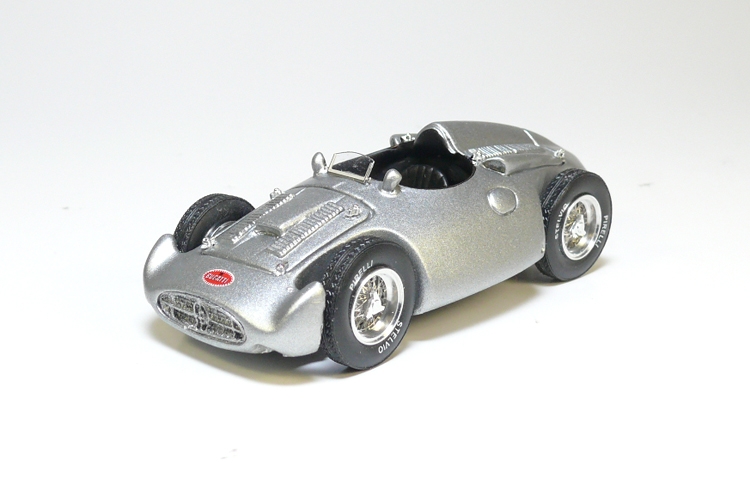 topGOLD012_b3a.jpg Bugatti Type 251 1956 Street Производитель: TopModelCollection (Italy)
Масштаб: 1:43
Артикул: GOLD012
Материал: металл