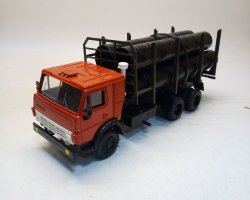 Камский грузовик-53212 трубовоз (с трубами) (конверсия)
