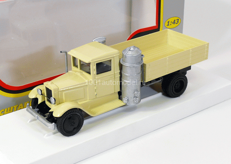 ЗИС-13 грузовик газогенераторный (бежевый) LA050