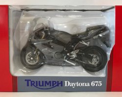 Triumph Daytona 675 из серии «Легендарные мотоциклы» №18