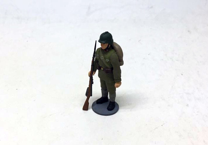 фигурка Советский боец в каске (обмотки, винтовка) AU088-9