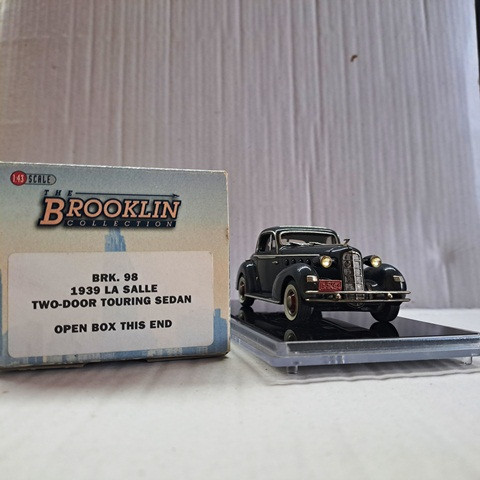 1939 La Salle Two-Door Touring Sedan (комиссия) BRK98(R)(k102)