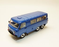 УАЗ-452К автобус трехосный 6х6 (синий)