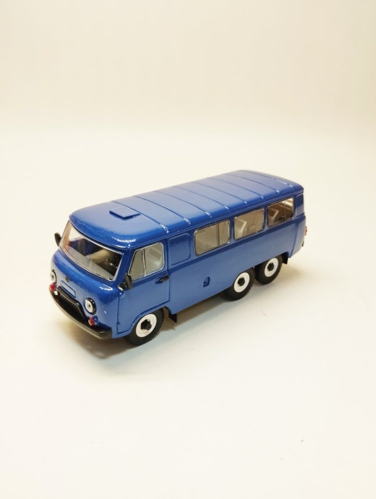 УАЗ-452К автобус трехосный 6х6 (синий) TTP013-16