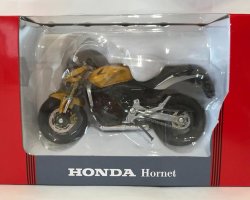 Honda Hornet из серии «Легендарные мотоциклы» №25