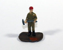 фигурка 106