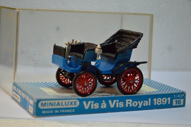Vis a Vis Royal 1891 open (комиссия) ML16-1(k102)