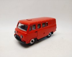 УАЗ-39099 грузопассажирский (красный)