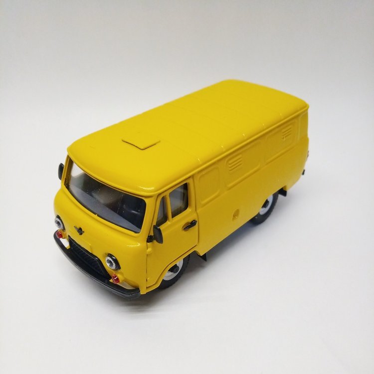 УАЗ-3741 (желтый) TTP057-3