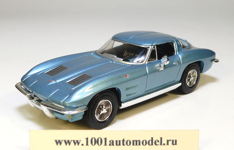 Corvette Stingray Coupe Производитель: 
Артикул: STR06
Масштаб: 1:43
Материал: металл
упаковка - блистер