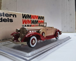 1933 Chrysler Imperial Le Baron (комиссия)