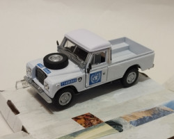 Land Rover Series III 109 Rail Track (комиссия)