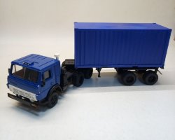 Камский грузовик-54112 контейнеровоз