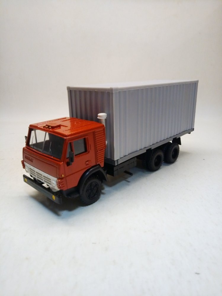 Камский грузовик-53212 контейнеровоз E53212kont-2