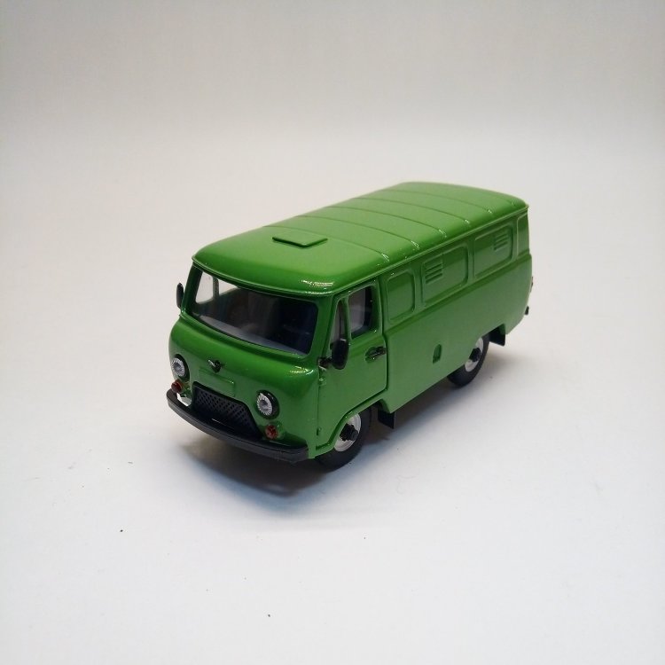 УАЗ-3741 (светло-зеленый) TTP057-4