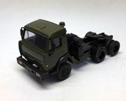 Камский грузовик-54115 тягач (хаки)
