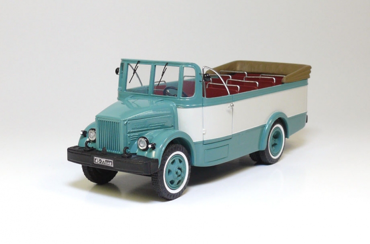 КАВЗ-651 автобус курортный на шасси 51 1966 г. Царм г.Сочи SL055
