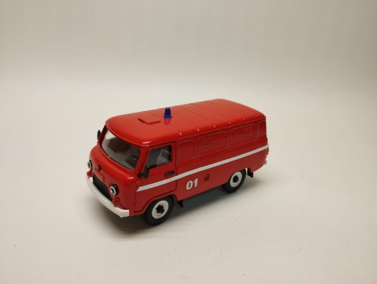 УАЗ-3741 пожарный -01- (белые бампера) TT068-9
