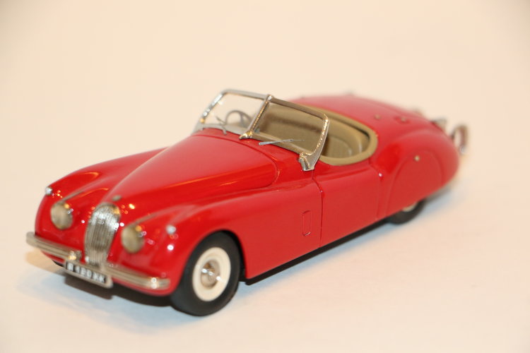 Jaguar XK 120 1951 (комиссия) AMR495(k105)