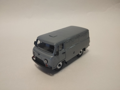 УАЗ-3741 (серый) TT028-2