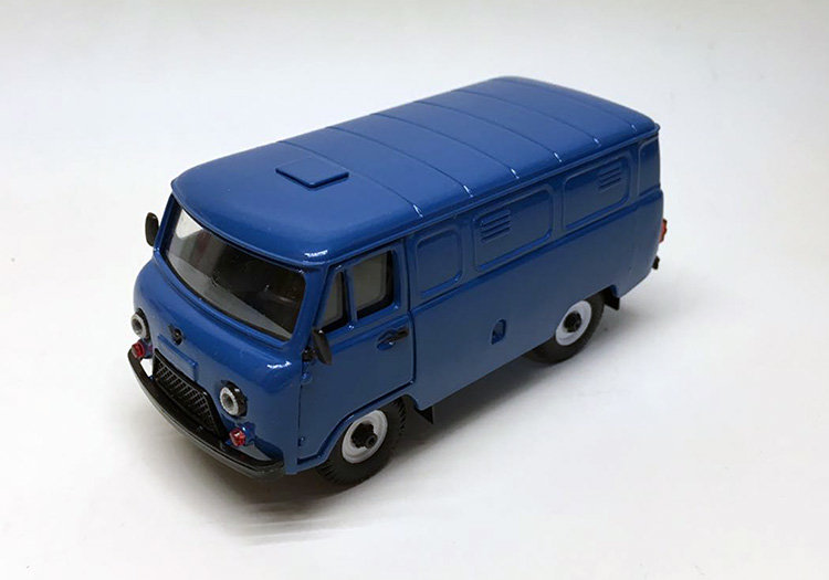 УАЗ-3741 (синий) TTP003