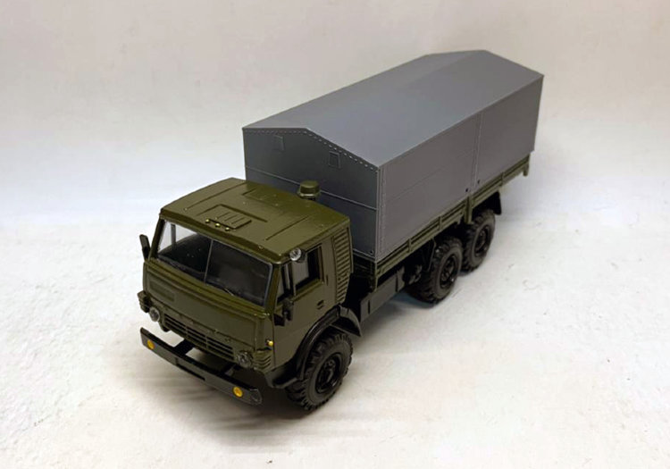 Камский грузовик-43101-010 с тентом E43101-010-3