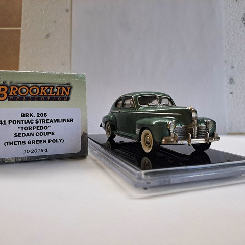 1941 Pontiac Streamliner &quot;Torpedo&quot; Sedan Coupe (комиссия) BRK206(R)(k102)