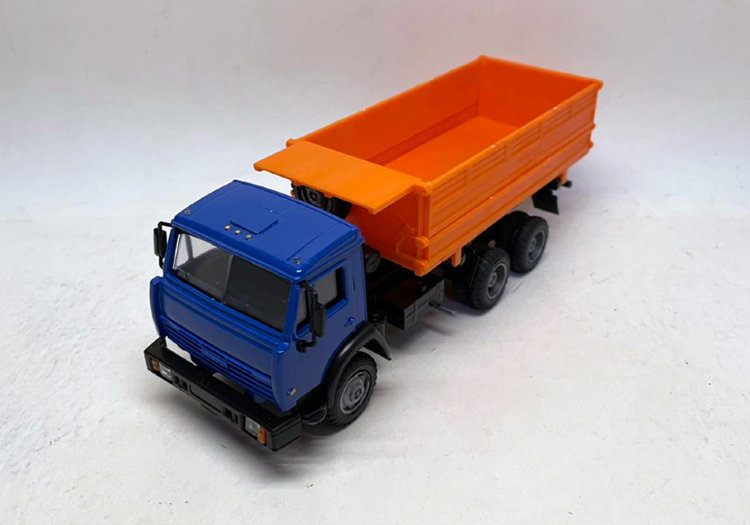 Камский грузовик-55102 с/х E55102-3