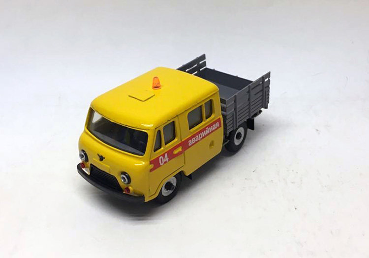 УАЗ-39094 &quot;Фермер&quot; аварийная №04 (борт) TT025-7