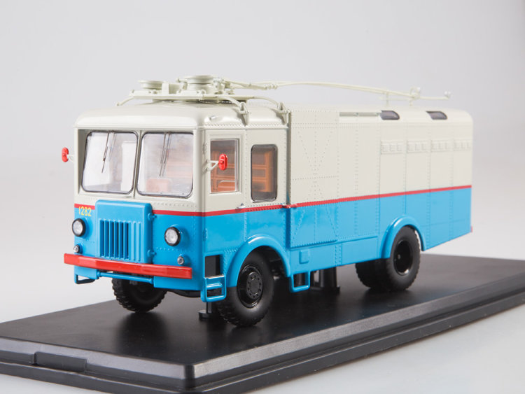 Грузовой троллейбус ТГ-3 (бело-голубой) SSM4049