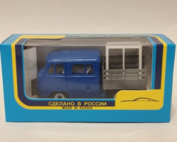 УАЗ-39094 "Фермер" бортовой (перевозчик окон)