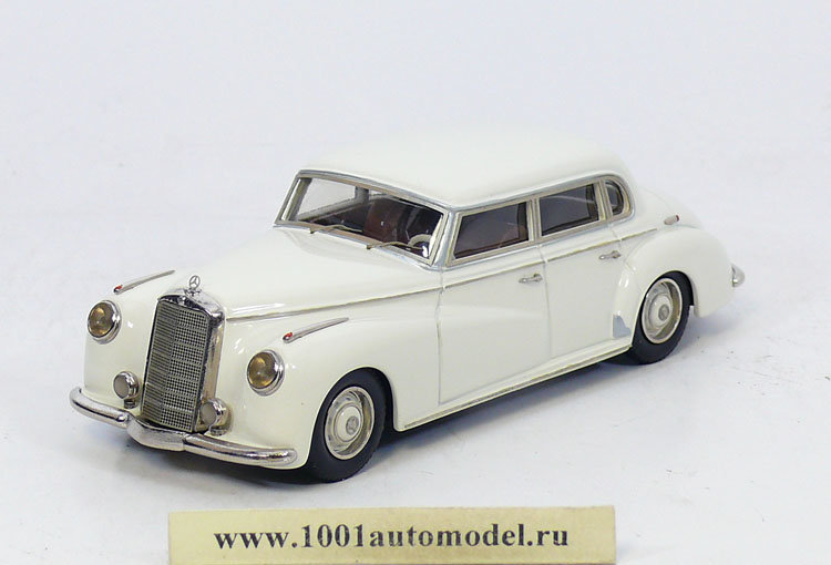 Mercedes 300 Limousine (W 186) &quot;Adenauer&quot; 1951-1954 TW370-3