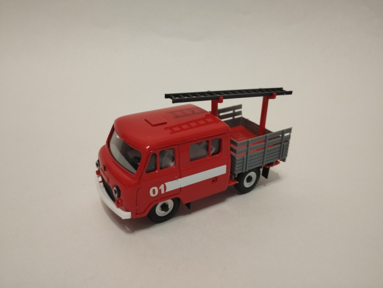 УАЗ-39094 &quot;Фермер&quot; пожарный с лестницей TT023-6