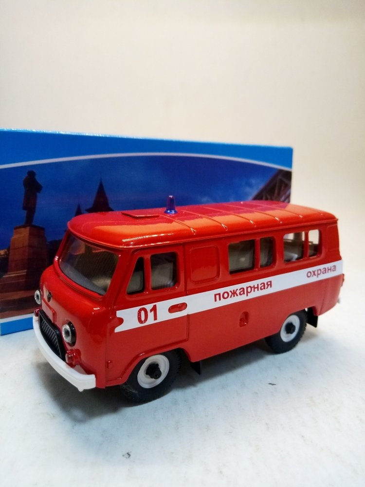 УАЗ-3962 пожарная охрана (белые бампера) TTP050-10