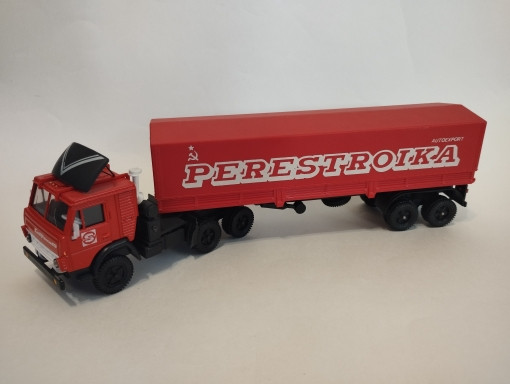 Камский грузовик-5410 (с обтекателем) + п/прицеп -Perestroi-ka- (тент) (комиссия) E5410tent-STA02(k134)