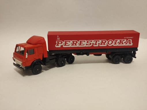 Камский грузовик-5410 (с обтекателем) + п/прицеп -Perestroi-ka- (тент) (комиссия) E5410tent-STA02(k134)