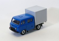 УАЗ-39094 "Фермер" с будкой (синий)
