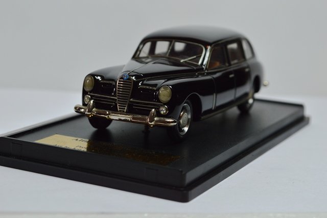 Alfa Romeo 6C 2500 6-7 Posti (комиссия) ABC-AR25(k102)