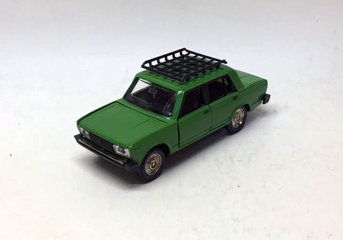 ВАЗ-2105 с багажником (СССР) (комиссия,раритет) VAZ2105rar(k157)