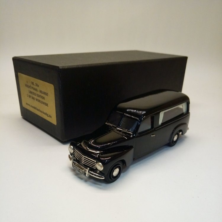 Volvo pv445
