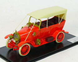 Руссо-Балт тип Е15/35 1914 г. закрытый (красный) (комиссия)