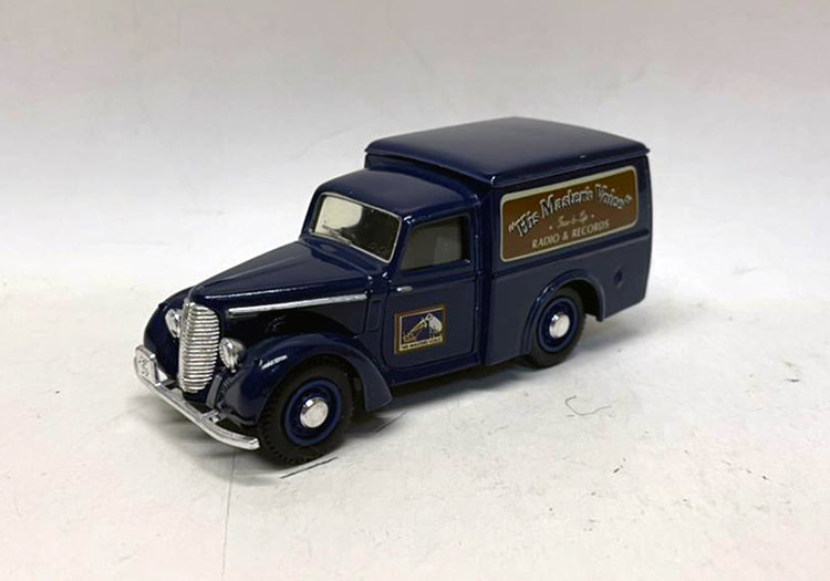 1948 Commer 8 CWT Van -His Master`s Voice- (комиссия) DY8-B(k167)