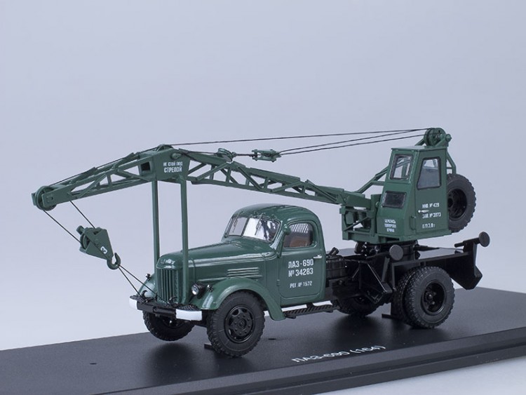 Автокран ЛАЗ-690 (шасси ЗИЛ-164) зеленый SSM1100.2