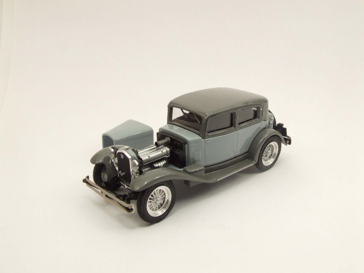 image2602.jpg Alfa Romeo 1750 1932 Производитель: RIO (Italy)Масштаб: 1:43Артикул: 4335Материал: металл