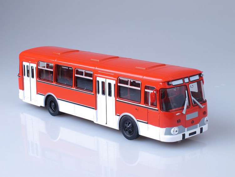 ЛИАЗ-677М автобус (красный) (комиссия) 400006(k134)