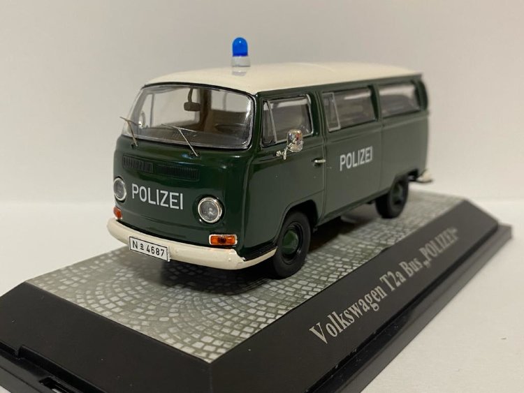 Volkswagen T2a Bus -Polizei- (комиссия) 11306(k169)