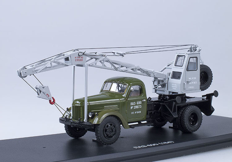 Автокран ЛАЗ-690 (шасси ЗИЛ-164) хаки/серый (комиссия) SSM1030(k117)