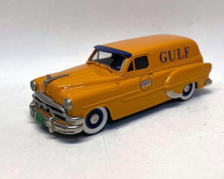 1953 Pontiac Sedan Delivery -Gulf Oil-