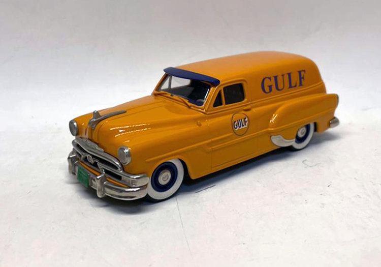 1953 Pontiac Sedan Delivery -Gulf Oil- BRK31